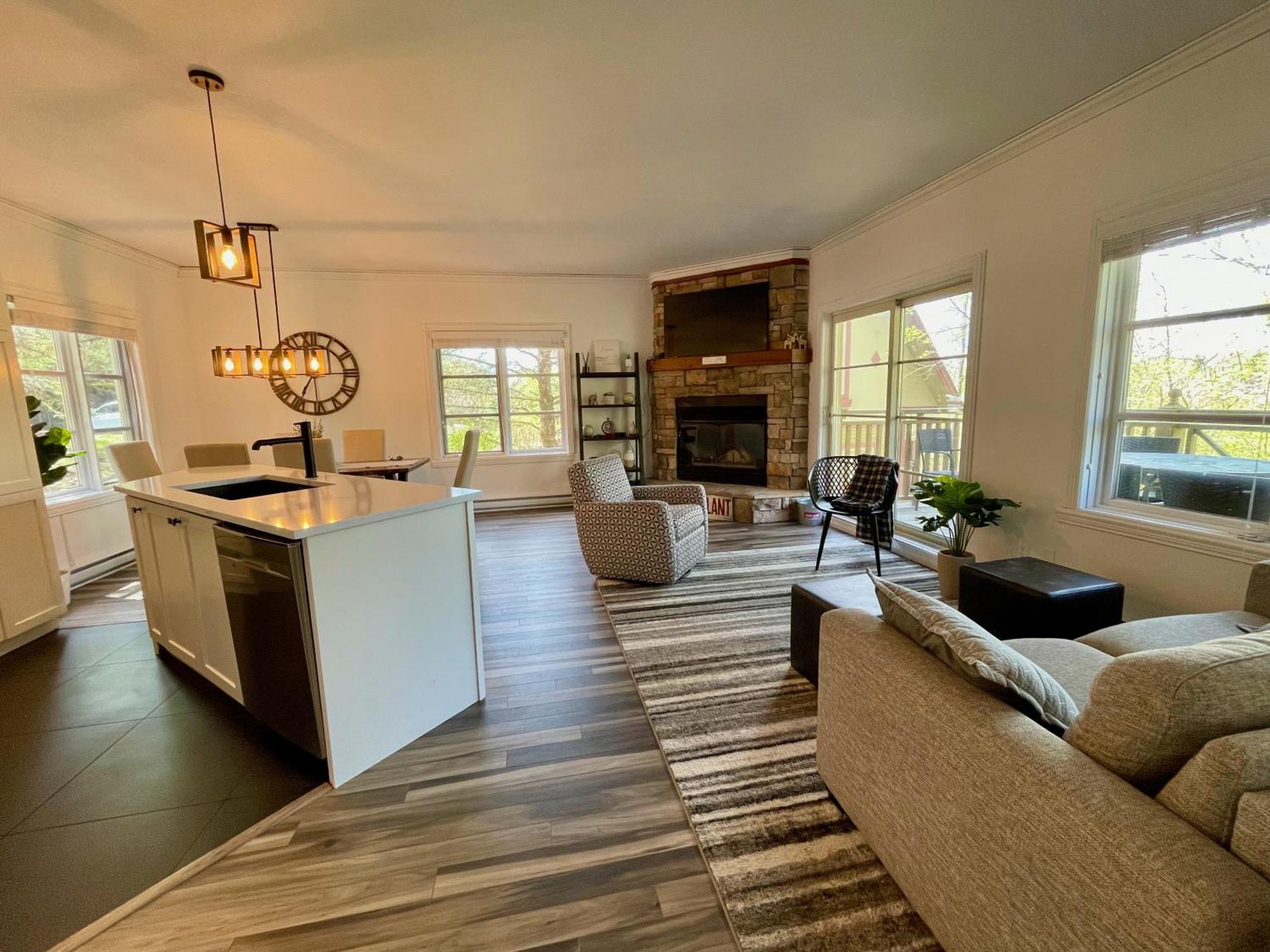 Le Plateau East By Tremblant Vacations Appartement Mont-Tremblant Buitenkant foto